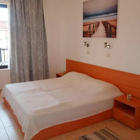 Cosy Flat 2 Bedroom Flat At Apartment *